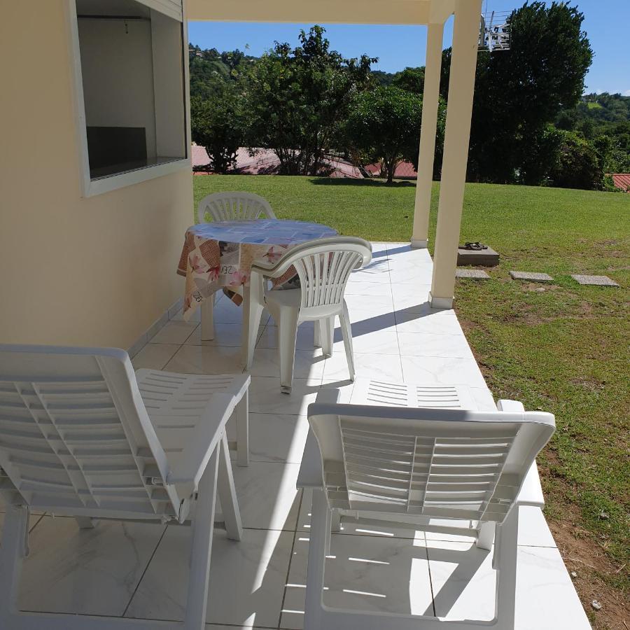 Kay Lucy Villa Case-Pilote Exterior photo